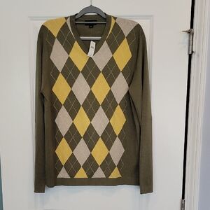 Banana Republic Mens V-Neck Longsleeve Olive Argyle Sweatet In Large NWT